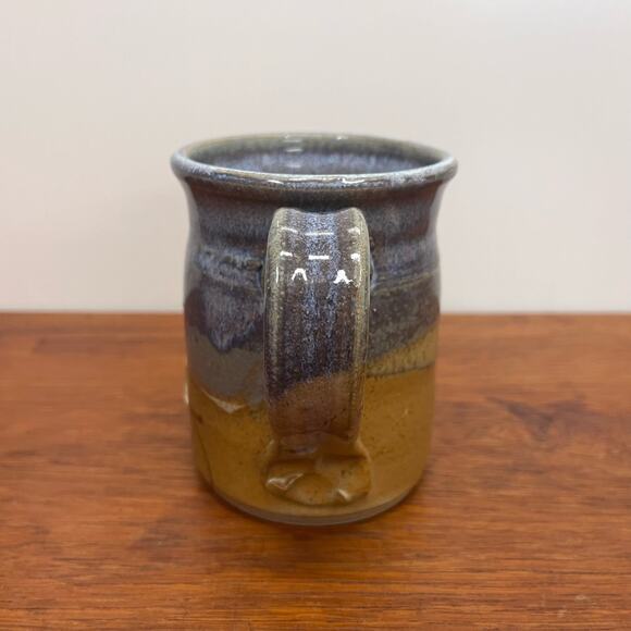 Studio Pottery Mug Raised Applied‎ Leaves Design Artist Signed B Ziney - Picture 8 of 8